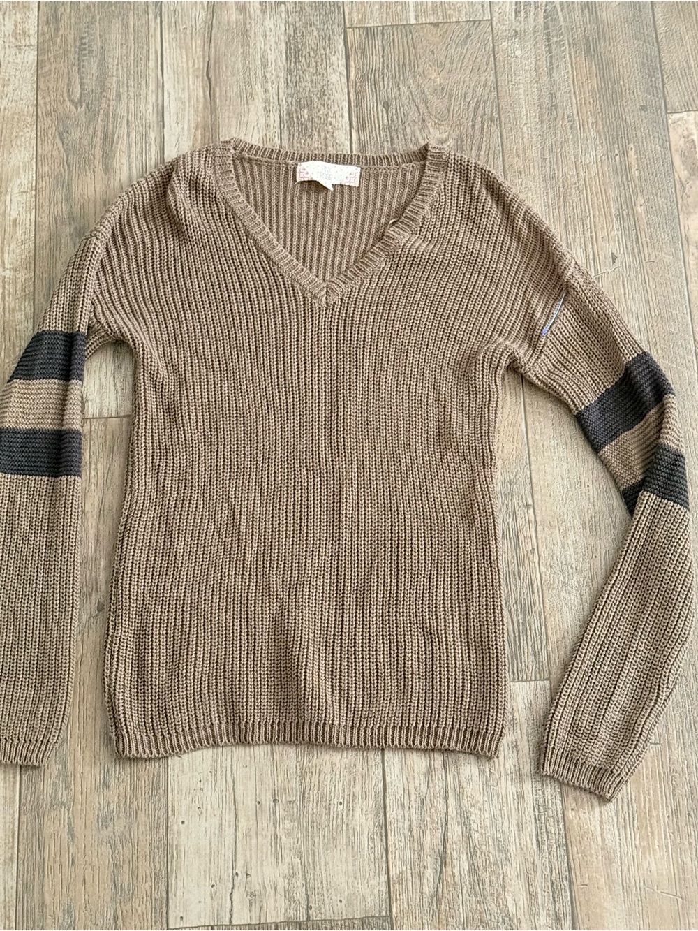 Women’s V-Neck Striped Sleeve Knit Sweater - Brown